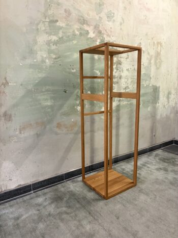 TB.29 Stummer Diener Herrendiener Kleiderständer