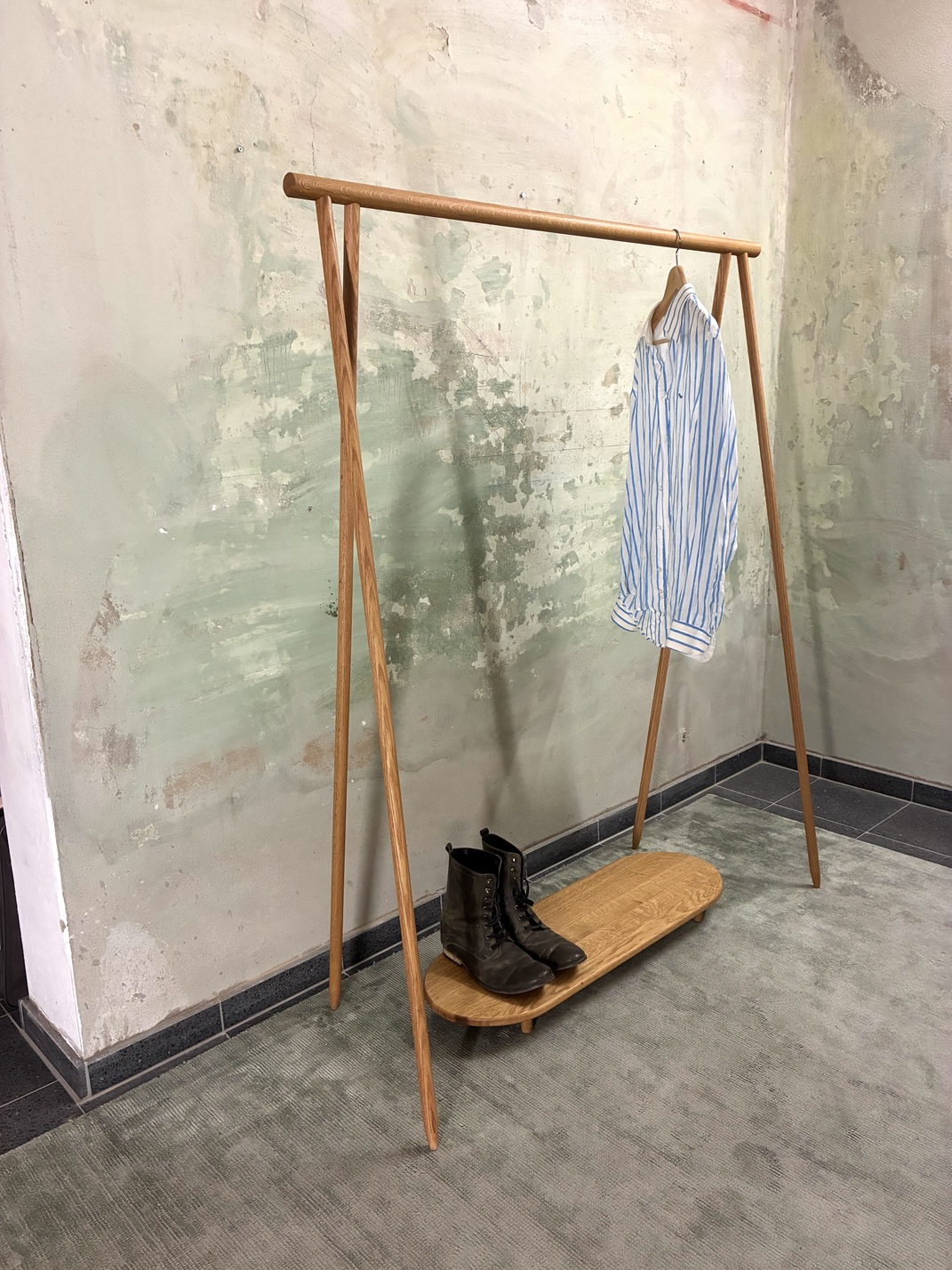 kleiderständer mit regal